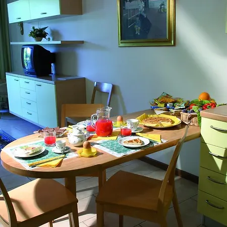 Hotel apartamentowy D'oro Desenzano del Garda